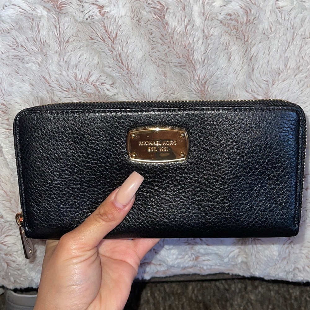 michael kors wallet